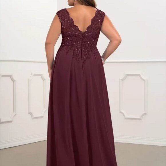 Woman's Prom/ Formal Dress/ Bridesmaid Dress..Size 14 - Picture 4 of 6